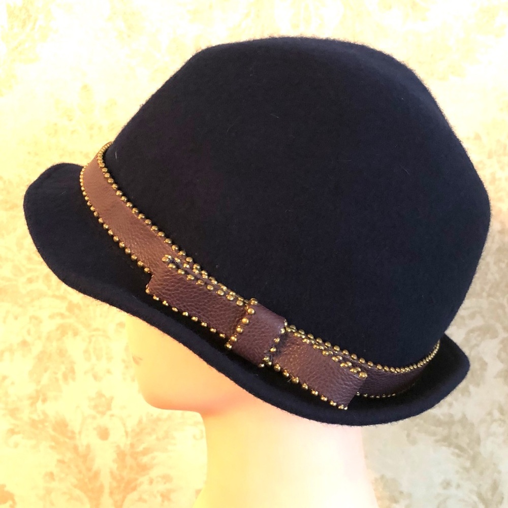 Juice Couture 100% wool hat